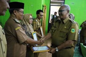Bupati Kuningan saat menghadiri deklarasi ODF